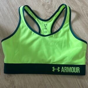 Under armour green sports bra size m